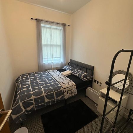 Kendras Home Manchester Extérieur photo