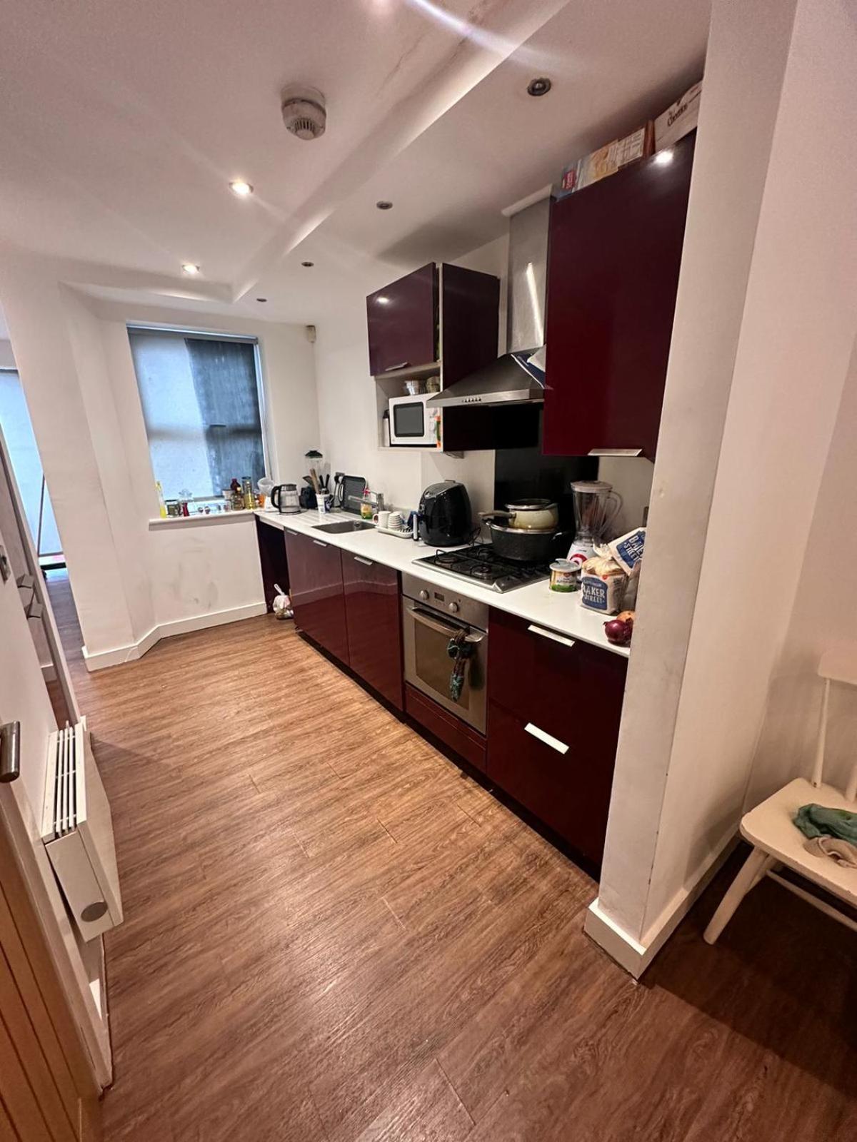 Kendras Home Manchester Extérieur photo