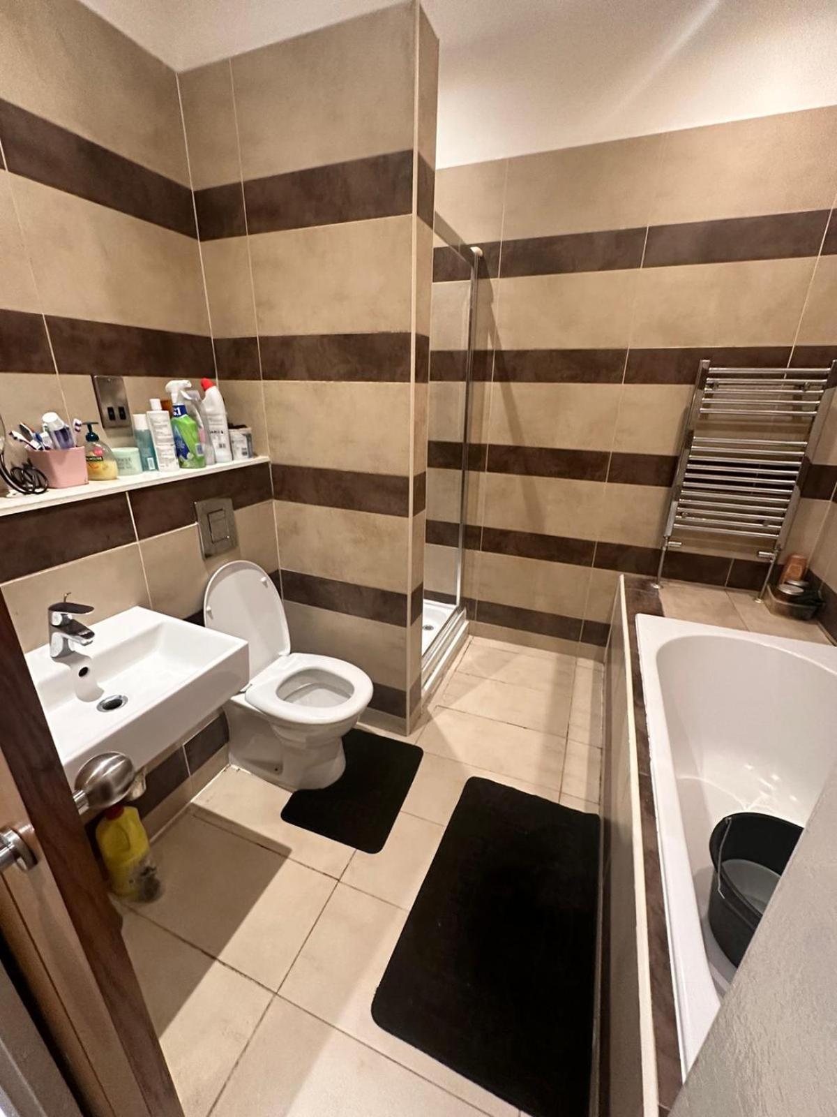 Kendras Home Manchester Extérieur photo